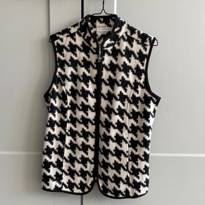 Susan Graver Fleece Houndstooth Vest
